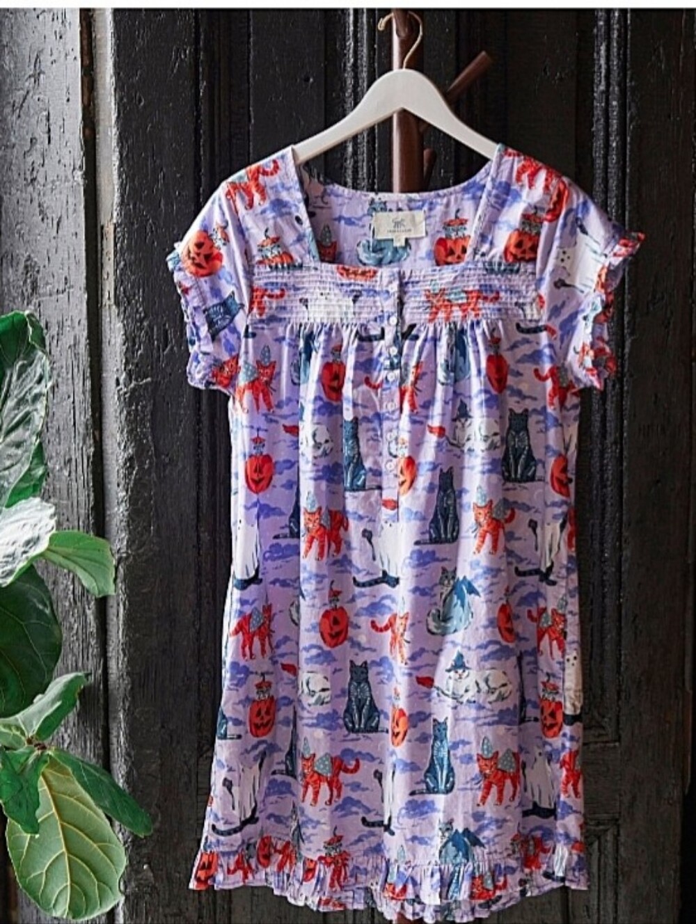 NWOT Printfresh Pintuck In Halloween House Cats, Size Small